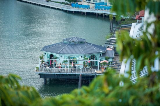 The Cleat Key Biscayne: Waterfront Dining, Menu & Atmosphere