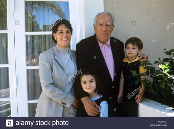 Katherine benvin: biography age, career, family, and achievements